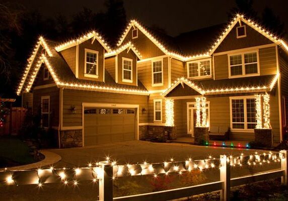 house-with-christmas-lights-8